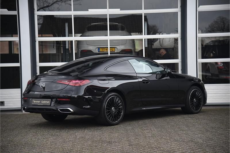 Occasion Mercedes CLE300 AMG line 2025 Zwart Coupé