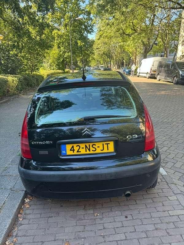 Zwart Gebruikt 2004 Citroën C3 Hatchback | € 1.590 (Eerlijke prijs) - Afbeelding 1/4