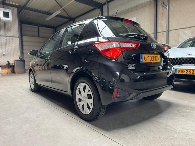 Occasion Toyota Yaris Active 74 PK (54 kW) 2019 Zwart Hatchback