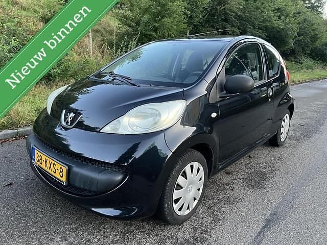 Zwart Gebruikt 2008 Peugeot 107 Hatchback | € 1.795 (Goede deal) - Afbeelding 1/4