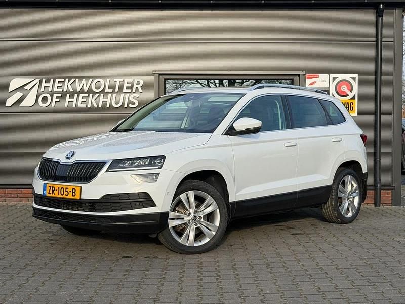 Wit Occasion 2018 Skoda Karoq SUV | € 23.950 (Iets duurder) - Afbeelding 1/4