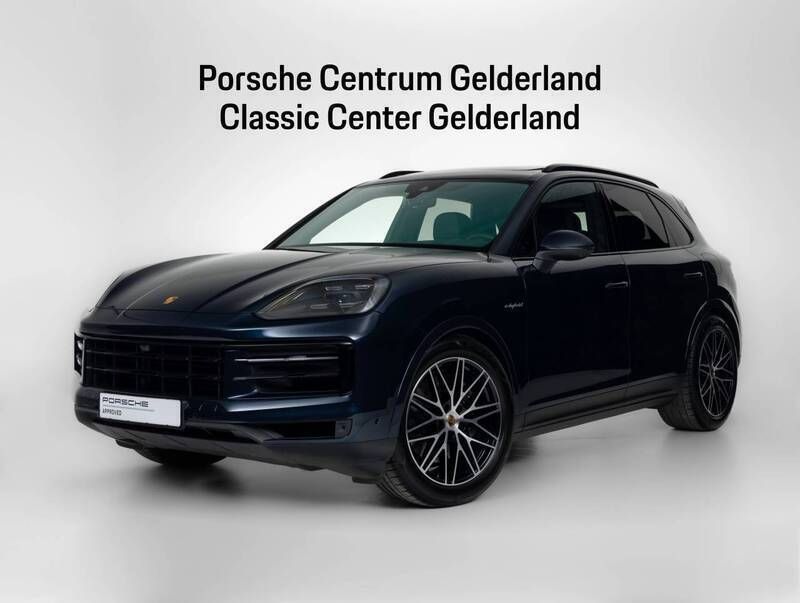 Algarve blauw metallic Gebruikt 2023 Porsche Cayenne SUV | € 119.900 (Eerlijke prijs) - Afbeelding 1/4