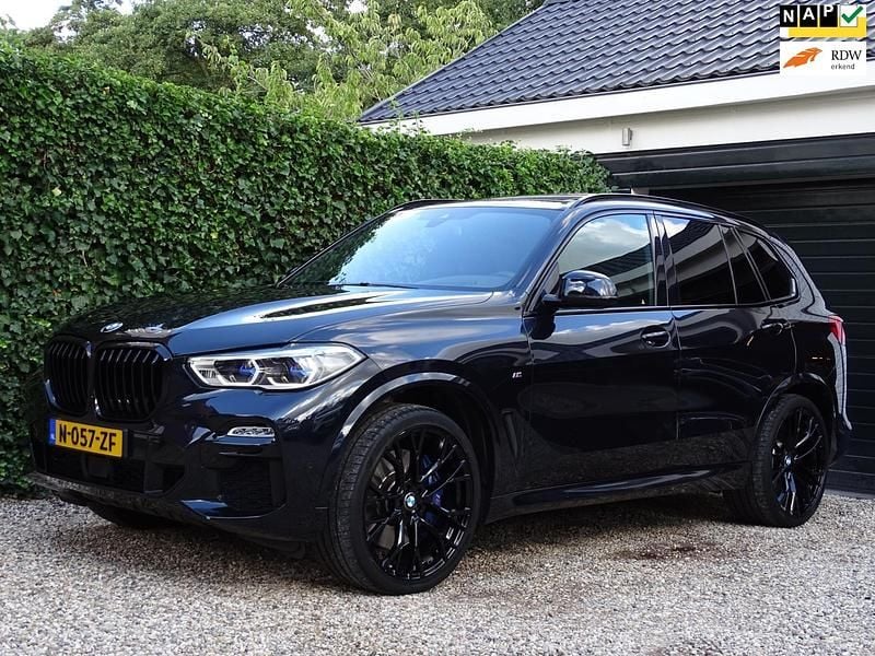 Zwart Gebruikt 2018 BMW X5 Executive SUV | € 49.950 (Iets duurder) - Afbeelding 1/4
