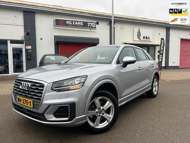 Grijs Gebruikt 2017 Audi Q2 Sport SUV | € 19.750 (Goede deal) - Afbeelding 1/4