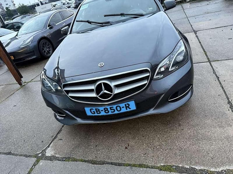 Gebruikt 2014 Mercedes E220 Elegance Sedan | € 12.500 (Duur) - Afbeelding 1/4