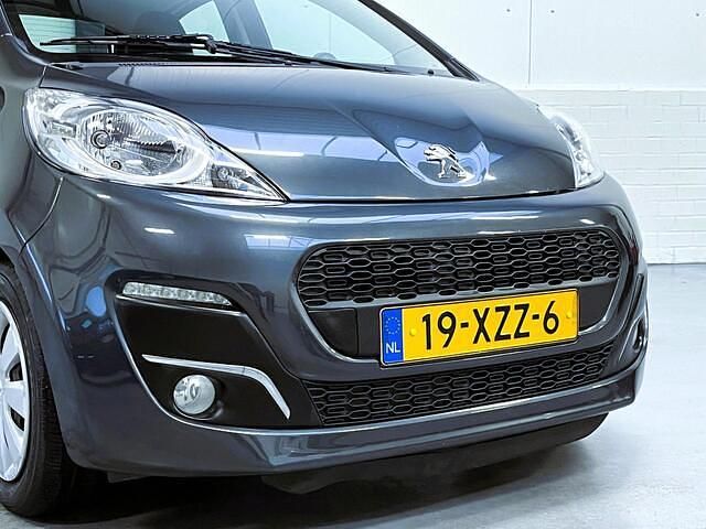 Occasion Peugeot 107 Active 68 PK (50 kW) 2012 Grijs (metallic) Hatchback
