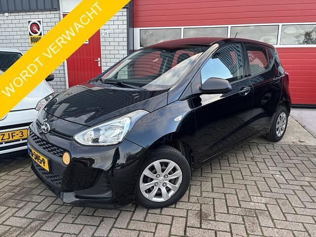 Zwart Gebruikt 2017 Hyundai i10 Hatchback | € 6.999 (Eerlijke prijs) - Afbeelding 1/4