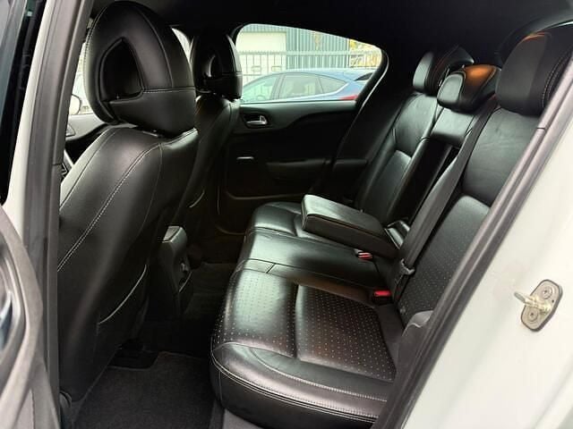 Occasion Citroën DS4 Sport Chic 200 PK (147 kW) 2012 Wit (metallic) Hatchback