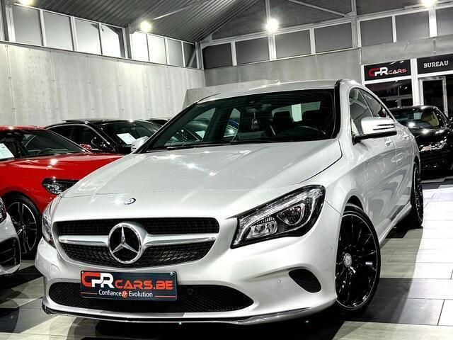Zilver Gebruikt 2017 Mercedes CLA180 Sport Edition Sedan | € 14.990 (Eerlijke prijs) - Afbeelding 1/4