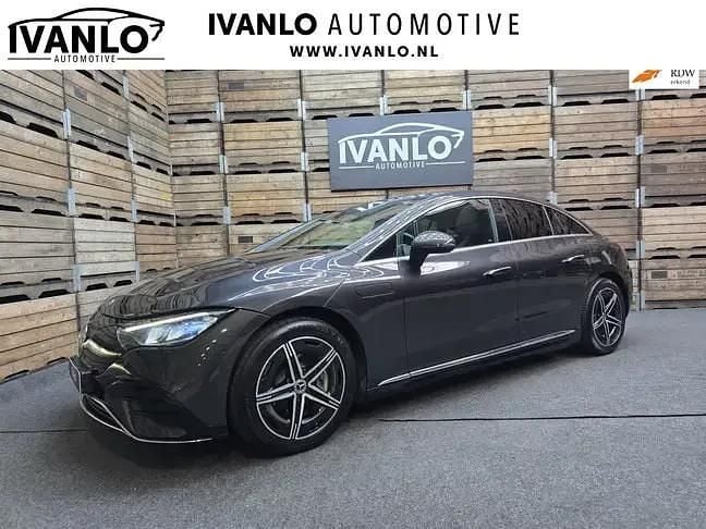 Grijs Gebruikt 2022 Mercedes EQE350 AMG line Sedan | € 41.950 (Duur) - Afbeelding 1/4