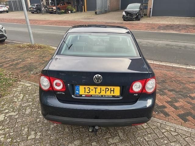 Occasion VW Jetta Trendline 116 PK (85 kW) 2006 Grijs (metallic) Sedan