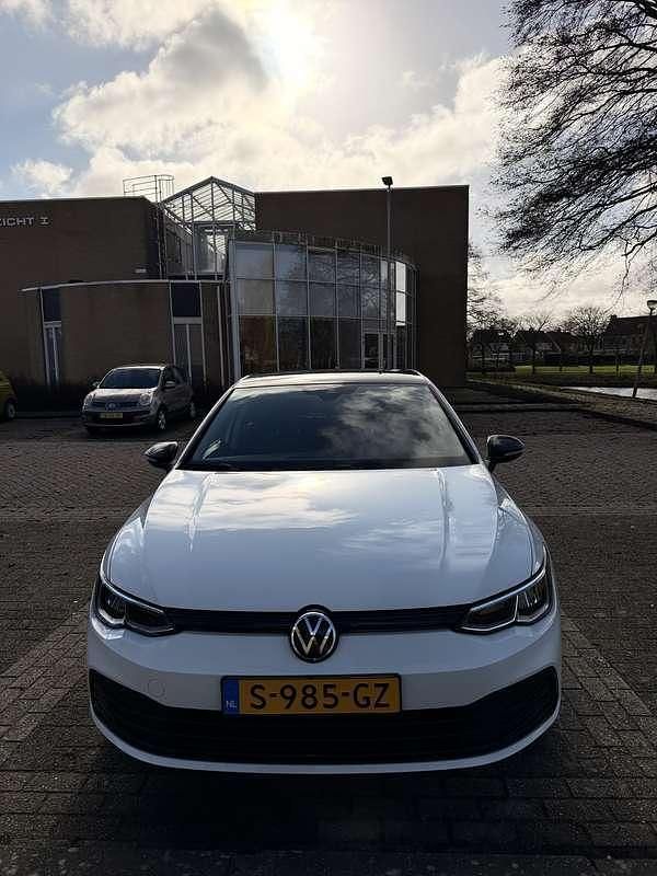 Occasion VW Golf VIII Life 110 PK (80 kW) 2022 Wit Stationwagen