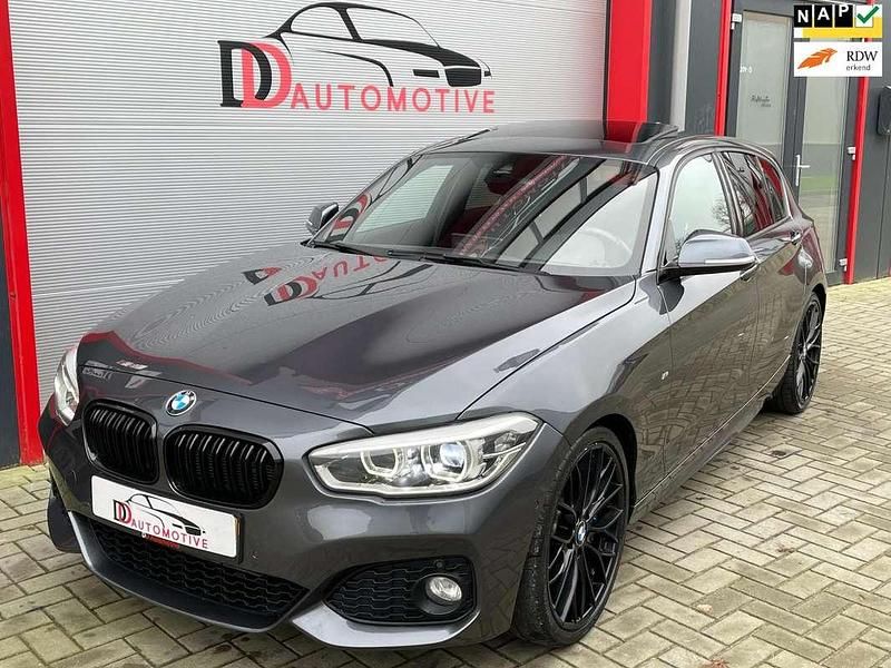 Grijs Gebruikt 2015 BMW 125 M Sport Hatchback | € 12.950 - Afbeelding 1/4