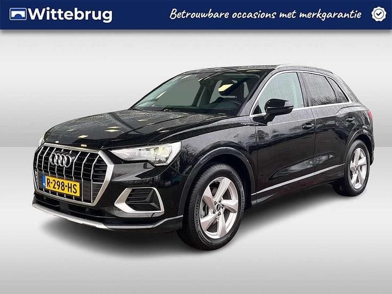 Zwart (metallic) Gebruikt 2022 Audi Q3 S-Line SUV | € 33.450 (Super prijs) - Afbeelding 1/2