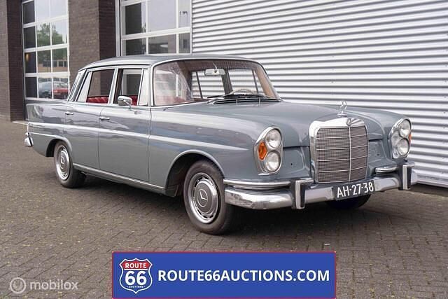 Overige Gebruikt 1962 Mercedes 220 | € 10.500 - Afbeelding 1/4