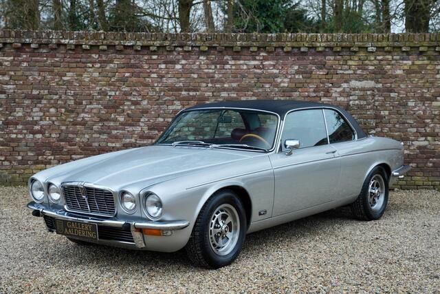 Grijs Gebruikt 1976 Jaguar XJ12 Sedan | € 46.750 - Afbeelding 1/4