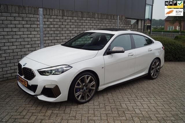 Wit Gebruikt 2020 BMW M235 Executive Coupé | € 37.850 (Goede deal) - Afbeelding 1/4