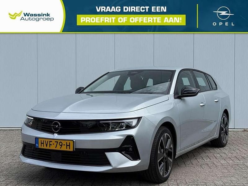 Grijs, metallic lak Nieuw 2025 Opel Astra Edition Stationwagen | € 43.400 (Iets duurder) - Afbeelding 1/4