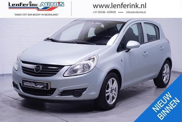 Groen Gebruikt 2009 Opel Corsa Edition Hatchback | € 3.050 (Eerlijke prijs) - Afbeelding 1/4