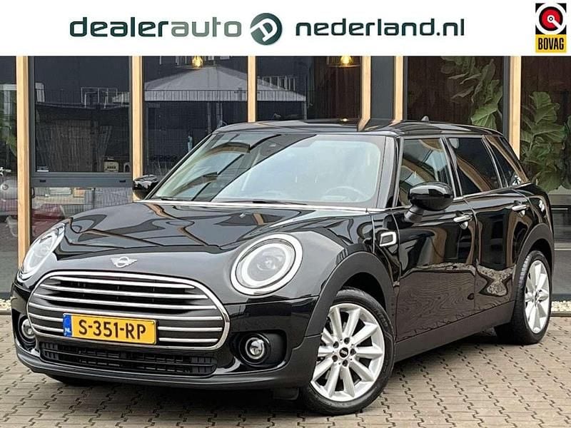 Zwart Gebruikt 2023 Mini Cooper Clubman Classic Stationwagen | € 25.950 (Eerlijke prijs) - Afbeelding 1/4