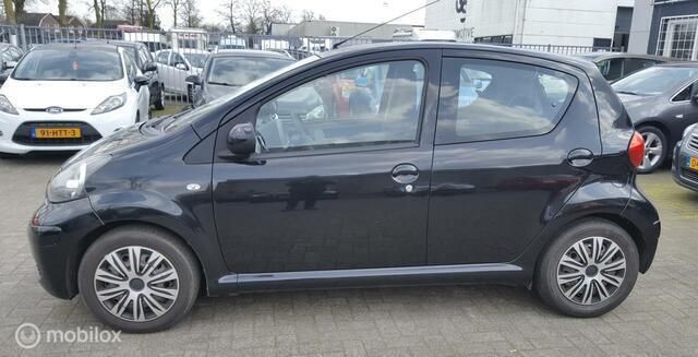 Occasion Toyota Aygo Comfort 68 PK (50 kW) 2009 Zwart Hatchback
