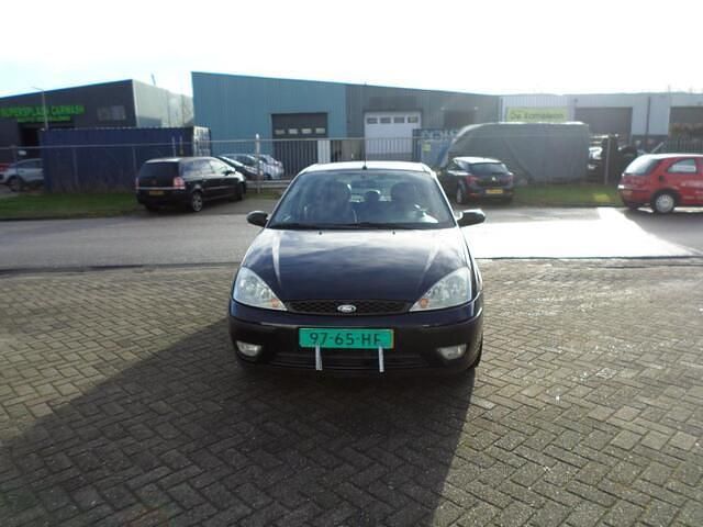 Occasion Ford Focus Futura 101 PK (74 kW) 2004 Zwart Hatchback
