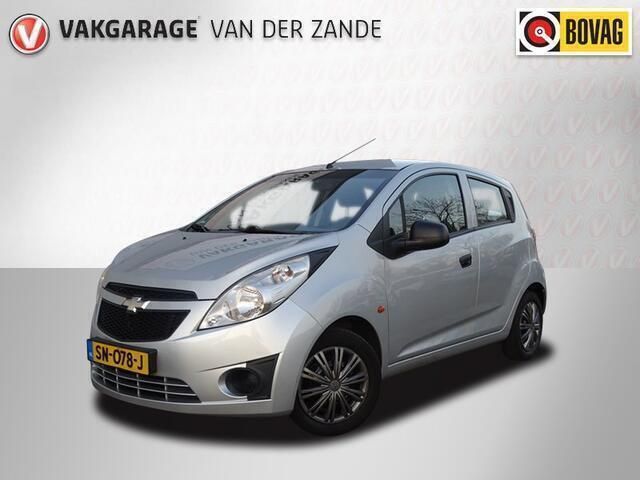 Grijs Gebruikt 2011 Chevrolet Spark Hatchback | € 2.940 (Eerlijke prijs) - Afbeelding 1/4