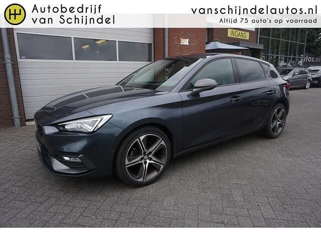 Grijs Gebruikt 2021 Seat Leon FR Sport Hatchback | € 20.945 (Goede deal) - Afbeelding 1/4