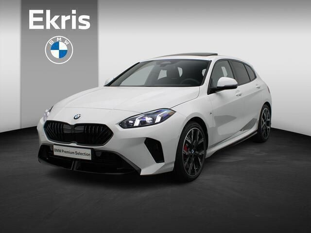 Wit Gebruikt 2025 BMW 120 M Sport Hatchback | € 48.950 (Iets duurder) - Afbeelding 1/4