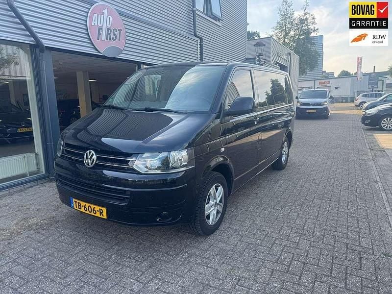 Zwart Gebruikt 2013 VW Caravelle Highline MPV | € 20.950 - Afbeelding 1/4