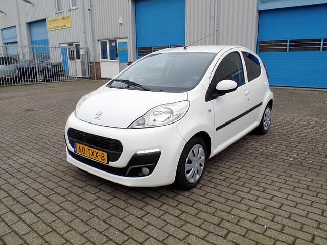 Occasion Peugeot 107 Active 68 PK (50 kW) 2012 Wit Hatchback