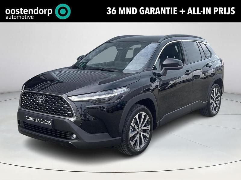 Zwart Occasion 2025 Toyota Corolla Cross Style SUV | € 40.900 (Eerlijke prijs) - Afbeelding 1/4