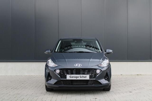 Occasion Hyundai i10 Comfort 67 PK (49 kW) 2023 Grijs (metallic) Hatchback