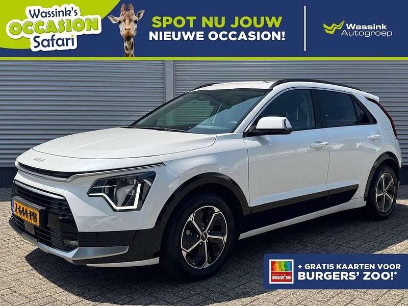 Wit, metallic lak Gebruikt 2024 Kia Niro SUV | € 33.620 (Goede deal) - Afbeelding 1/3