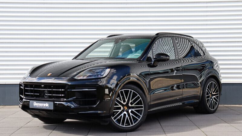 Zwart Gebruikt 2024 Porsche Cayenne SUV | € 129.950 (Duur) - Afbeelding 1/4