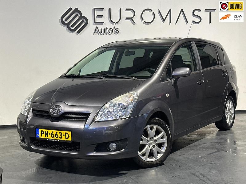 Grijs Occasion 2009 Toyota Verso Terra MPV | € 3.750 (Goede deal) - Afbeelding 1/4