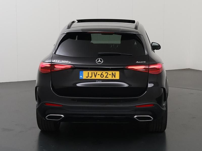 Occasion Mercedes GLC300 AMG line 313 PK (230 kW) 2024 Zwart SUV