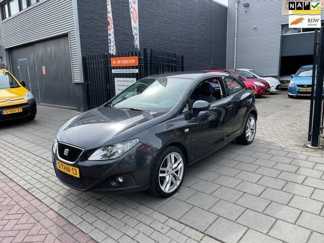 Grijs Gebruikt 2009 Seat Ibiza SC Sport Hatchback | € 2.999 (Eerlijke prijs) - Afbeelding 1/4