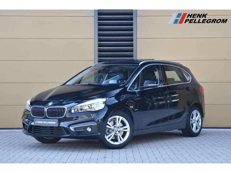 Zwart, metallic lak Gebruikt 2017 BMW 220 Active Tourer Luxury Line MPV | € 19.950 (Eerlijke prijs) - Afbeelding 1/4