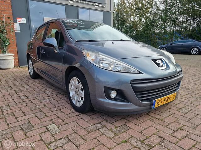 Grijs Gebruikt 2011 Peugeot 207 Access Hatchback | € 2.950 (Eerlijke prijs) - Afbeelding 1/4