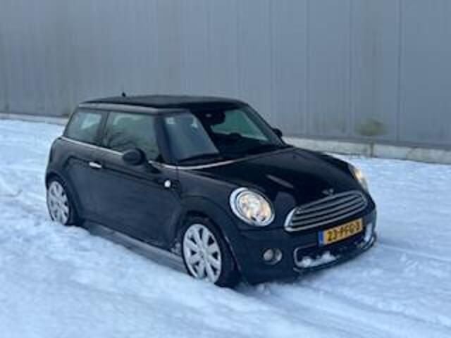 Occasion Mini Cooper Business 122 PK (89 kW) 2011 Zwart (metallic) Hatchback
