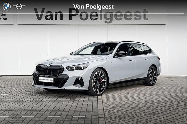 Occasion BMW i5 M Sport 442 kW (601 PK) 2025 M brooklyn grau Stationwagen