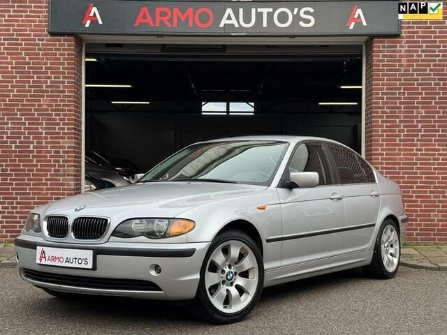 Grijs Gebruikt 2002 BMW 320 Executive Sedan | € 6.850 (Duur) - Afbeelding 1/4