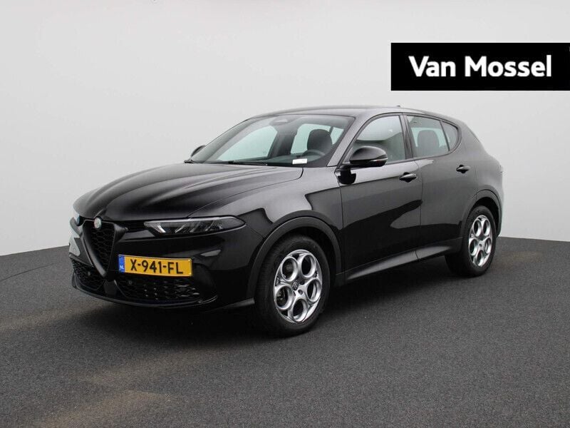 Zwart Gebruikt 2023 Alfa Romeo Tonale Sprint SUV | € 31.440 (Eerlijke prijs) - Afbeelding 1/4