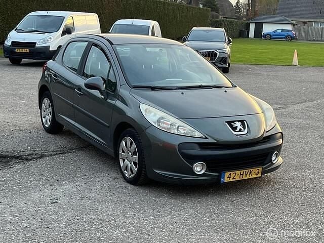 Grijs Occasion 2009 Peugeot 207 Hatchback | € 699 (Goede deal) - Afbeelding 1/4