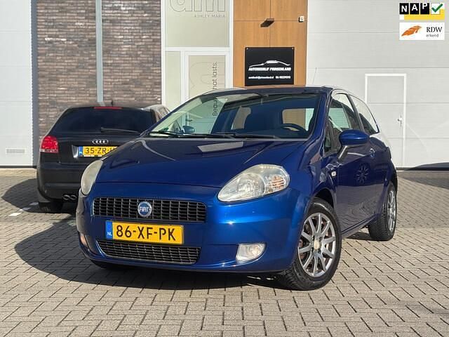 Blauw Occasion 2007 Fiat Grande Punto Dynamic Hatchback | € 1.250 (Eerlijke prijs) - Afbeelding 1/4