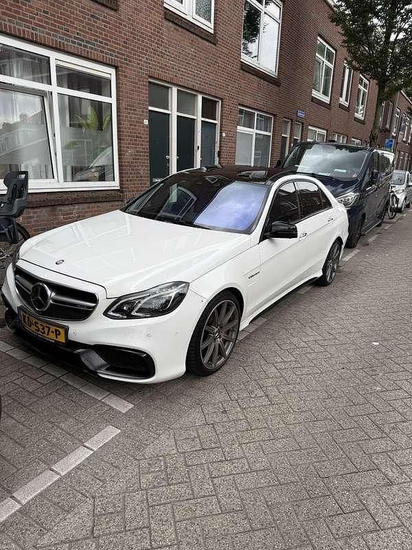 Wit Gebruikt 2015 Mercedes E63 AMG AMG Sedan | € 41.500 - Afbeelding 1/4