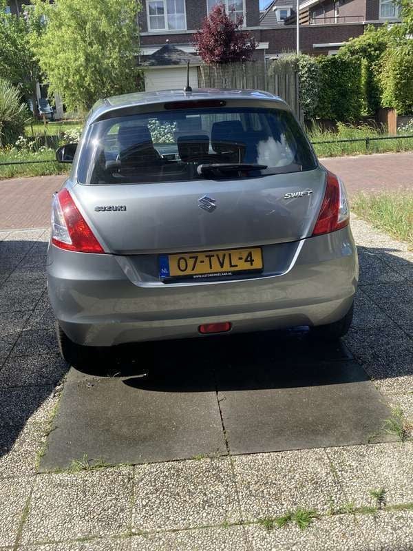 Grijs Gebruikt 2012 Suzuki Swift Comfort Hatchback | € 7.000 (Eerlijke prijs) - Afbeelding 1/4