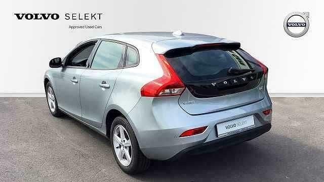 Occasion Volvo V40 Kinetic 120 PK (88 kW) 2017 Zilver Stationwagen