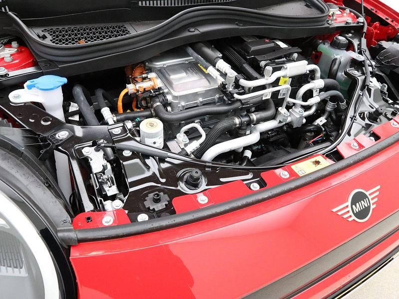 Nieuw Mini Cooper Classic 135 kW (184 PK) 2025 Rood Hatchback